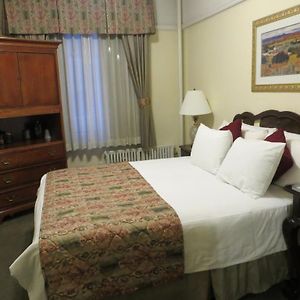 Queen Room City View